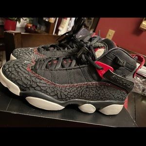 Nike Air Jordan 6 Rings Bred Basketball Sneaker Black Red 323419-020 size 5Y